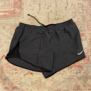 Women’s Nike Dri-Fit Tempo Running Athletic Shorts Gray/Black, Medium